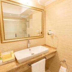 Sultan Palace Hotel in Atyrau, Kazakhstan from 99$, photos, reviews - zenhotels.com bathroom