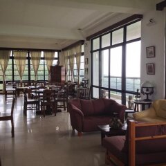 Отель Potter's Ridge Tagaytay Hotel Филиппины, Тагайтай - отзывы, цены и фото номеров - забронировать отель Potter's Ridge Tagaytay Hotel онлайн гостиничный бар