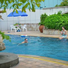 Guangzhou New Century Hotel с домашними животными