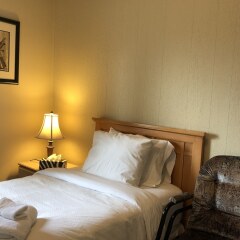Отель Cozy Bedrooms Guest House Канада, Ванкувер - отзывы, цены и фото номеров - забронировать отель Cozy Bedrooms Guest House онлайн комната для гостей фото 4