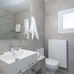 Отель Seaview Luxurious Apartment near Corfu Town - Adults Only By Konnect Греция, Корфу - отзывы, цены и фото номеров - забронировать отель Seaview Luxurious Apartment near Corfu Town - Adults Only By Konnect онлайн ванная