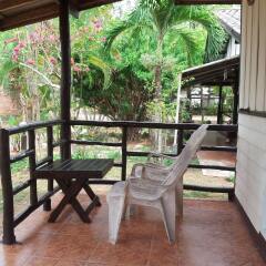 Отель Lanta Scenic Bungalow Таиланд, Ланта - отзывы, цены и фото номеров - забронировать отель Lanta Scenic Bungalow онлайн балкон