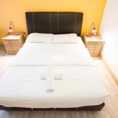 Отель Orange Pekoe Guesthouse Малайзия, Куала-Лумпур - отзывы, цены и фото номеров - забронировать отель Orange Pekoe Guesthouse онлайн ванная фото 2