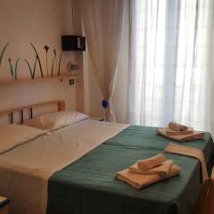 Hotel Ideal комната для гостей фото 4
