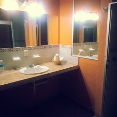 Отель Plaza Los Arcos Мексика, Кабо-Сан-Лукас - отзывы, цены и фото номеров - забронировать отель Plaza Los Arcos онлайн ванная