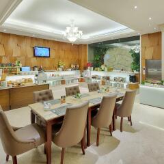 Grand Silverland Hotel & Spa питание