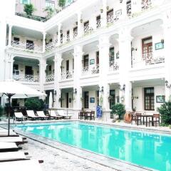 Grand Hotel Saigon бассейн фото 3