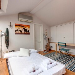 Апартаменты Orto Luminous Apartment With 2 Bedrooms Флоренция комната для гостей фото 2