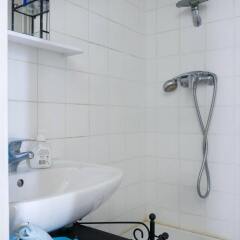 Отель Paris Centre Marais - Smartrenting Франция, Париж - отзывы, цены и фото номеров - забронировать отель Paris Centre Marais - Smartrenting онлайн ванная