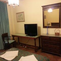 Hotel Almona удобства в номере