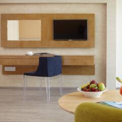 Отель Melpo Antia Suites в номере фото 2