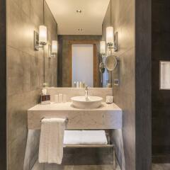 Мини-Отель Golden Tulip Istanbul Bayrampasa ванная фото 2