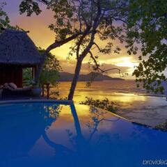 Отель Namale Resort and Spa бассейн