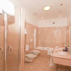 Ambasciatori Palace Hotel ванная