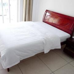 Апартаменты Nanhai Mingzhu Sea View Holiday Apartment комната для гостей фото 2