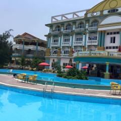 Queen Hotel Thanh Hoa бассейн