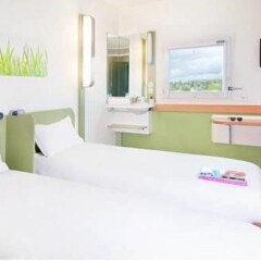 Отель ibis budget Paris Porte de Bercy Франция, Шарантон-ле-Пон - отзывы, цены и фото номеров - забронировать отель ibis budget Paris Porte de Bercy онлайн комната для гостей фото 2