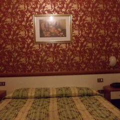 Отель Albergo Boccadasse Генуя сейф в номере