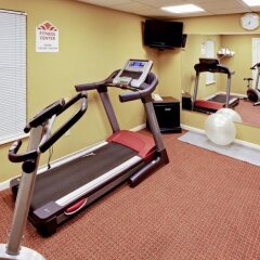 Отель Hawthorn Suites by Wyndham Columbus North США, Колумбус - отзывы, цены и фото номеров - забронировать отель Hawthorn Suites by Wyndham Columbus North онлайн фитнесс-зал фото 2