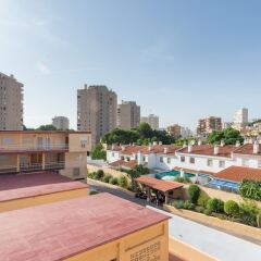 Отель MalagaSuite Beach Relax & Terrace Торремолинос балкон