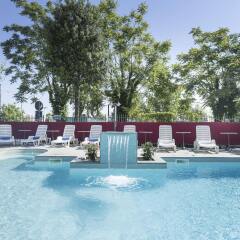 Hotel Bikini бассейн