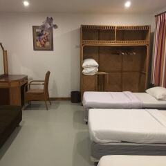 The Corner Transit Hostel комната для гостей фото 3