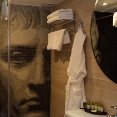 Гостиница Ost West Club ванная