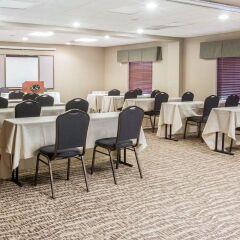 Отель Comfort Suites Atlanta Airport