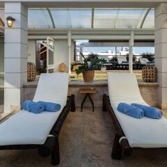 Coral Hotel Athens гостиничный бар