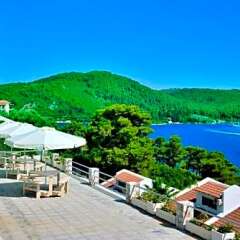 Adrina Beach Hotel