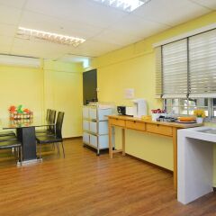 RedDoorz Hostel @ Hong Kong Street питание