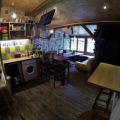Отель Hikers Hostel Болгария, Пловдив - отзывы, цены и фото номеров - забронировать отель Hikers Hostel онлайн гостиничный бар