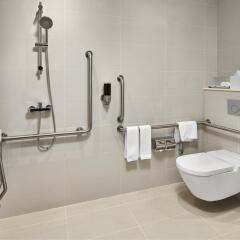 Отель Holiday Inn Express Katong ванная