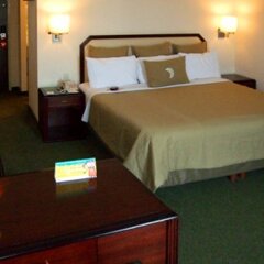 Отель Fiesta Inn Chihuahua комната для гостей фото 4