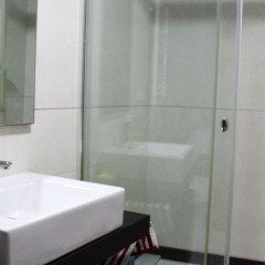 Отель Precioso Apartamento al Lado de las Torres de Serrano ванная