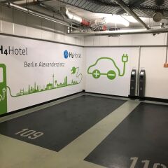 H2 Hotel Berlin Alexanderplatz парковка