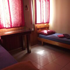Momos Hostel комната для гостей
