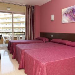 Отель Medplaya Hotel Calypso Испания, Салоу - отзывы, цены и фото номеров - забронировать отель Medplaya Hotel Calypso онлайн комната для гостей фото 5