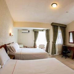 Hotel Estancia сейф в номере