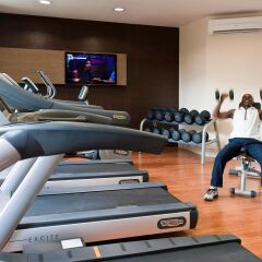 Отель Mercure The Moorhouse Ikoyi Lagos фитнесс-зал