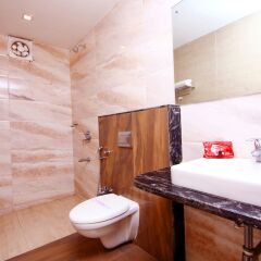 OYO 4779 Hotel Vansh Palace ванная фото 2