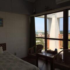 Отель Surfside Bed & Breakfast Центр Окинавы комната для гостей фото 3