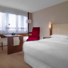 Отель Sheraton München Westpark Hotel Германия, Мюнхен - 1 отзыв об отеле, цены и фото номеров - забронировать отель Sheraton München Westpark Hotel онлайн комната для гостей фото 5