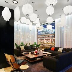 Отель citizenM Schiphol Airport Нидерланды, Схипхол - 4 отзыва об отеле, цены и фото номеров - забронировать отель citizenM Schiphol Airport онлайн интерьер отеля фото 3