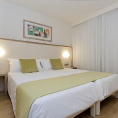 Отель Insotel Cala Mandía Resort & Spa - All Inclusive комната для гостей фото 3