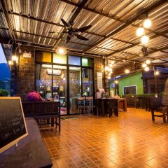 Отель Siri Lanta Resort Ланта гостиничный бар