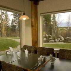 Отель BEST WESTERN PLUS Valemount Inn & Suites в номере