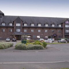 Отель Premier Inn Carlisle - Central парковка