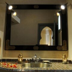 Отель Riad Les Hibiscus ванная