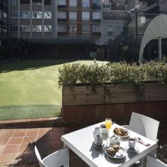 Отель Catalonia Barcelona Golf бассейн фото 3